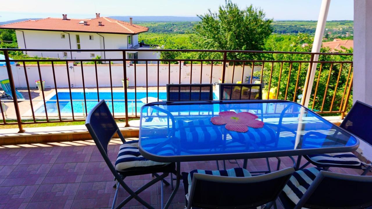 Вила Сънрайз - Villa Sunrise Varna Exterior photo